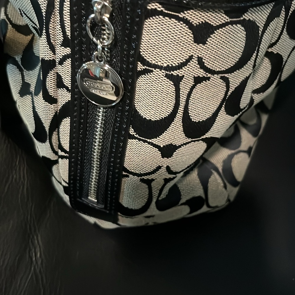 EUC Coach handbag - Picture 7 of 11